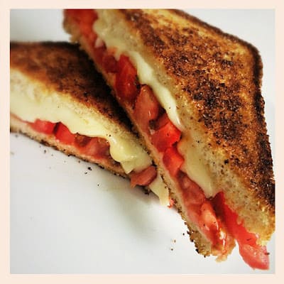 Mozzarella & Tomato Grilled Cheese Sandwich - Popsicle Blog