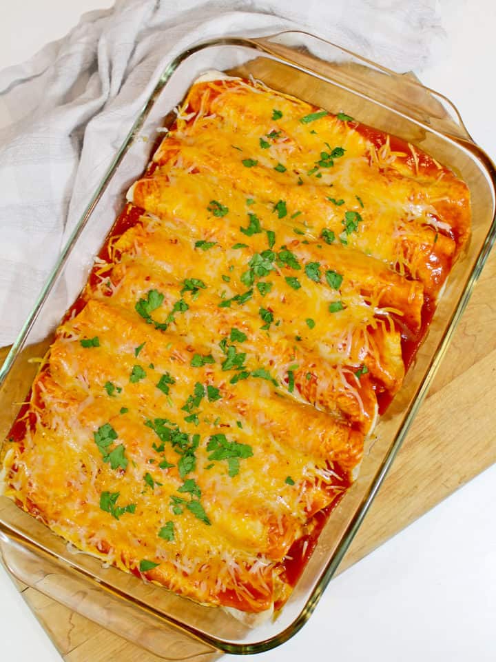 Easy Chicken Sour Cream Enchiladas Your Family will Love